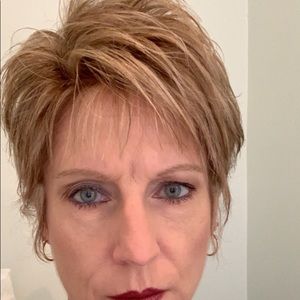 Meet your Posher, Stacie